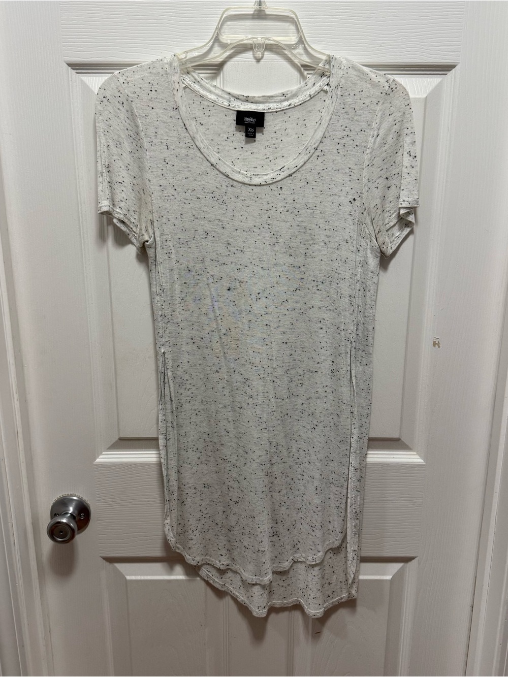 Mossimo Supply Co. Speckled Cream Short Sleeve Tunic Tee